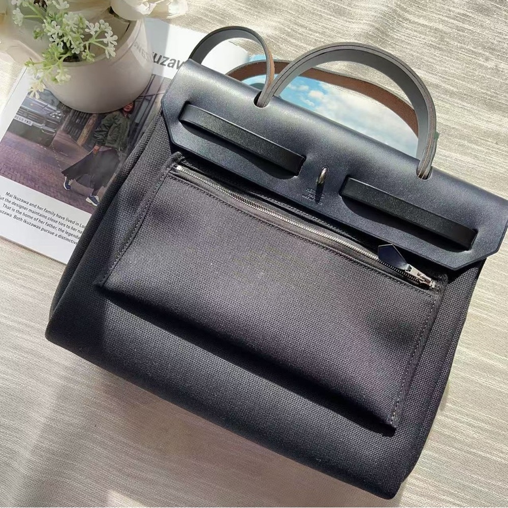 Hermes Herbag Zip Retourne 31 PM Toile Vache Hunter Black and Dark Blue PHW - Picture 5 of 11